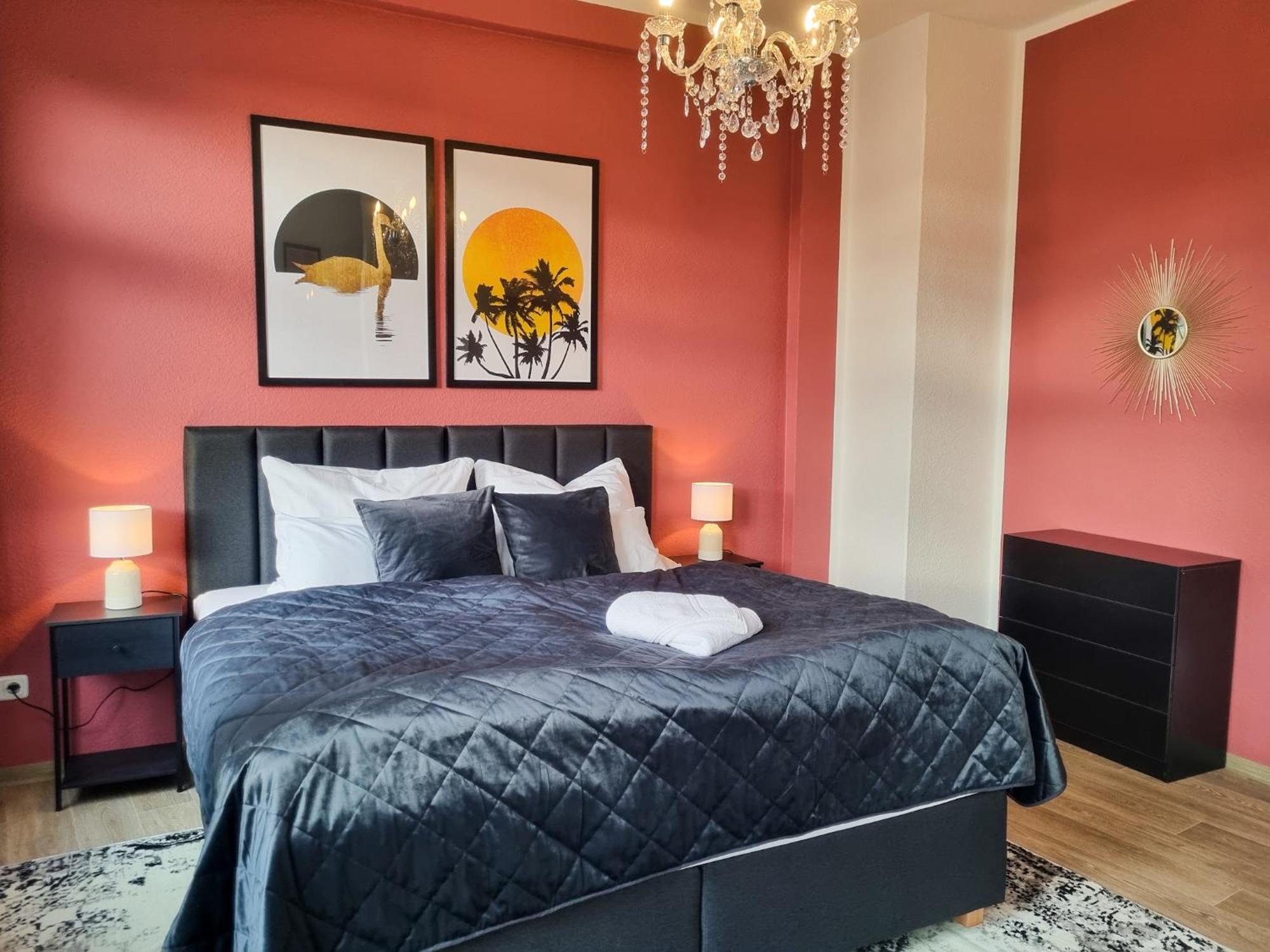 Maremar - Design Maisonette Altstadt - 4 Pers - 57Qm - Luxus Boxspringbett - Kueche - Arbeitsplatz - Privater Parkplatz Greiz Bagian luar foto