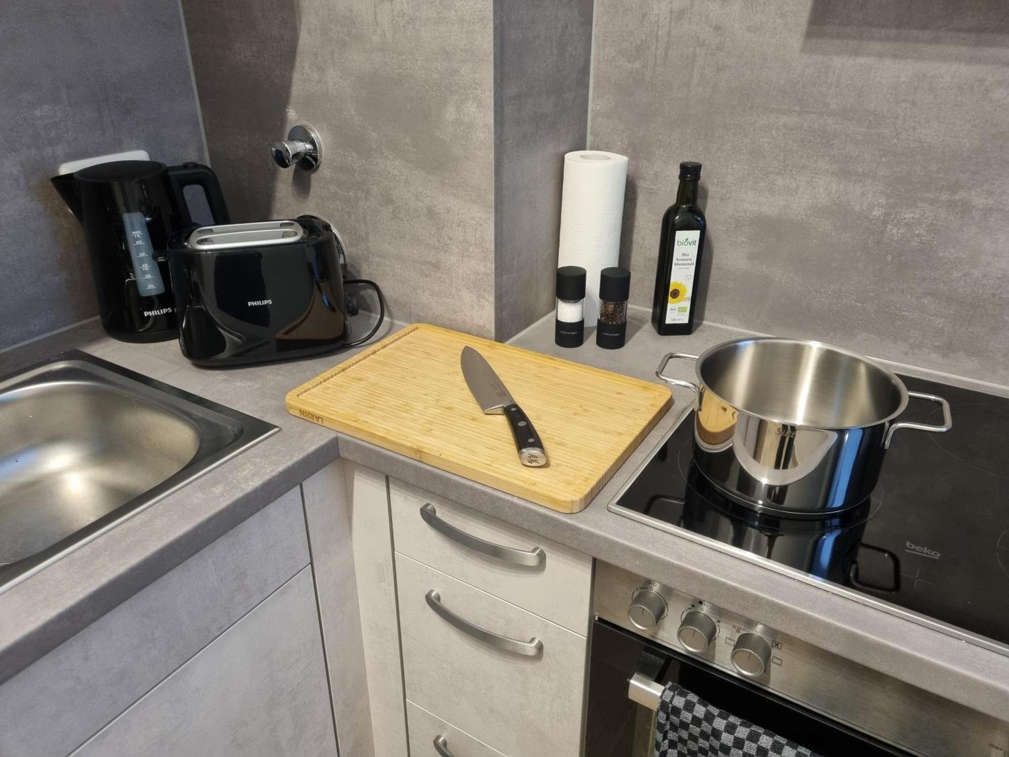 Maremar - Design Maisonette Altstadt - 4 Pers - 57Qm - Luxus Boxspringbett - Kueche - Arbeitsplatz - Privater Parkplatz Greiz Bagian luar foto